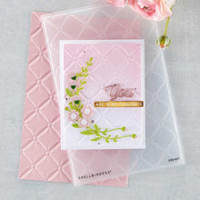 Cargar imagen en el visor de la galería, Spellbinders Folder de Textura 5.5" x 8.5" - Tufted