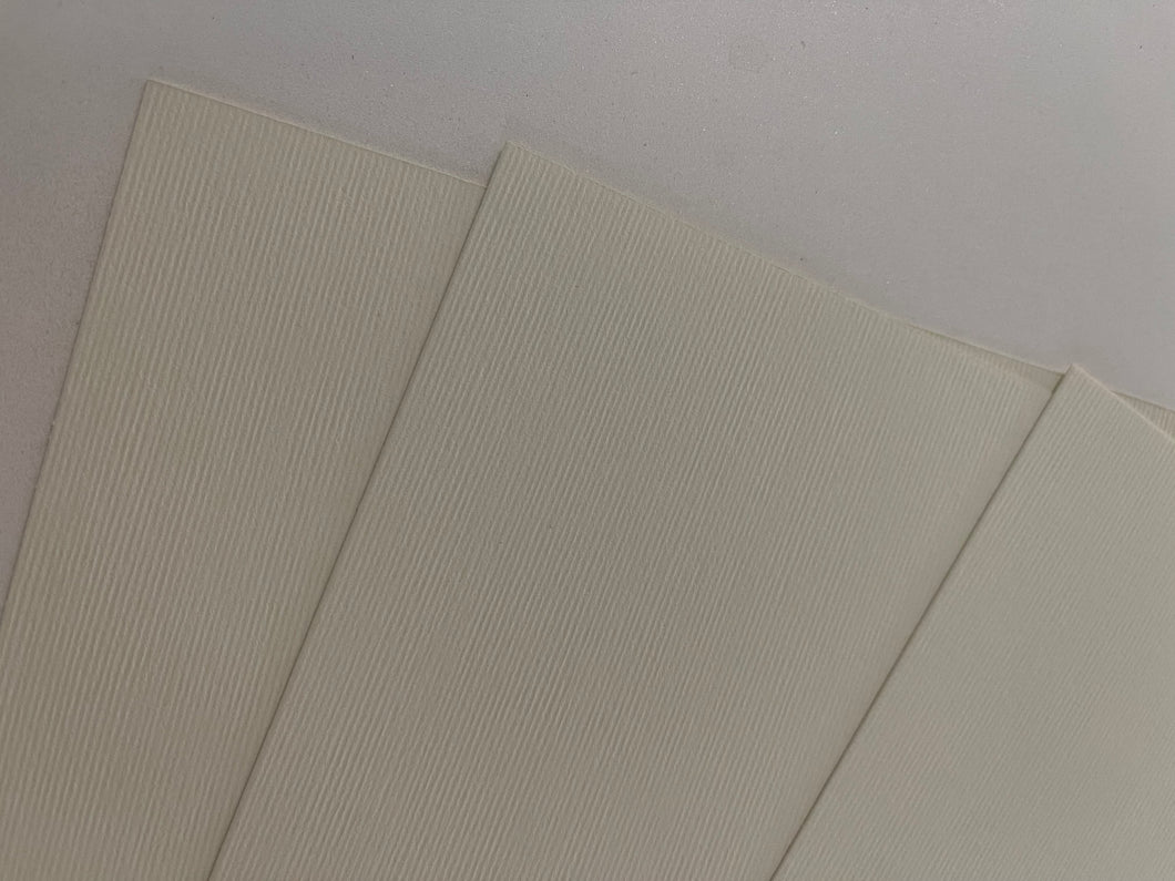 Cartulina Dali con textura 285 grs -  Crema Bianco